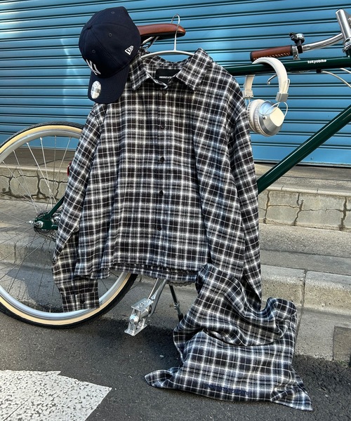 UNDERSTATEMENTs（アンダーステイトメント）の「【ユニセックス】2set シャツ×トートバッグ/チェック×ストライプ×無地/春（シャツ/ブラウス・メンズ・ブラック系その他/ネイビー系/ネイビー系1/ホワイト/チャコールグレー/ネイビー/ブラック系その他2/ブラウン・MEDIUM/LARGE）」の4枚目の写真