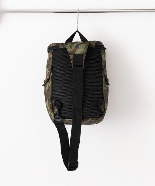 MAGASIN DE MODE TOOLS(マガジンデモードトゥールズ)の「【MAGASIN DE MODE TOOLS】ワンショルダースクエアボディバッグ 8285 MKS(バックパック/リュック・メンズ・ブラック/グリーン・FREE)」の3枚目の写真