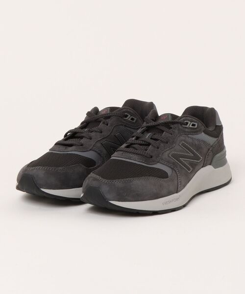 NEW BALANCE(ニューバランス)の「【new balance】MW880BA7(スニーカー・メンズ・チャコールグレー・25.0cm/25.5cm/26.0cm/26.5cm/27.0cm/27.5cm/28.0cm/29.0cm)」の1枚目の写真