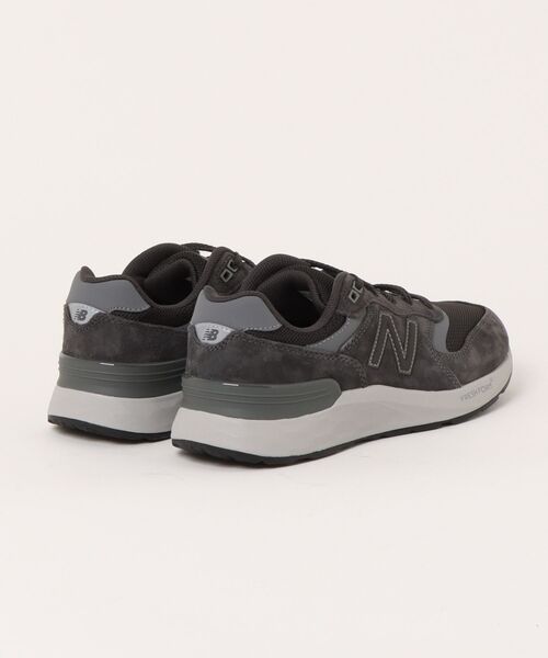 NEW BALANCE(ニューバランス)の「【new balance】MW880BA7(スニーカー・メンズ・チャコールグレー・25.0cm/25.5cm/26.0cm/26.5cm/27.0cm/27.5cm/28.0cm/29.0cm)」の2枚目の写真