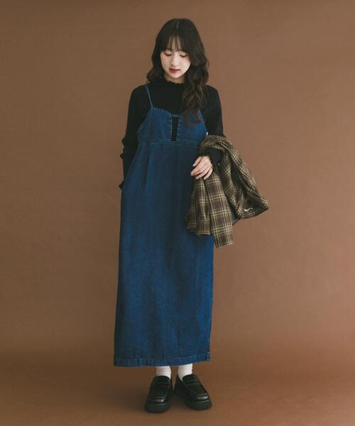 ITEMS URBANRESEARCH(アイテムズ アーバンリサーチ)の「デニムキャミワンピース(ワンピース・レディース・ブラック/インディゴブルー・FREE)」の10枚目の写真
