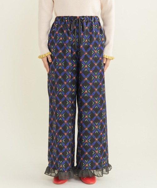 Dot＆Stripes CHILD WOMAN（ドットアンドストライプス　チャイルドウーマン）の「チェックフラワープリント 裾フリルパンツ（その他パンツ・レディース・ブラック/アイボリー・FREE）」の15枚目の写真