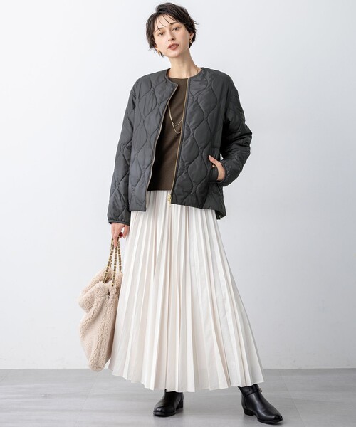 中綿パディング コンパクト アウター（ノーカラージャケット）｜23区