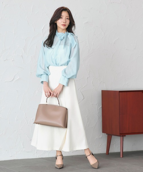 RUIRUE BOUTIQUE(ルイルエブティック)の「洗える | アシンメトリー ボウタイ シアー ブラウス | 長袖 シアーブラウス トップス シャツ ボウタイブラウス(シャツ/ブラウス・レディース・ブルー/ブラック/ホワイト・S/M/L/LL)」の5枚目の写真