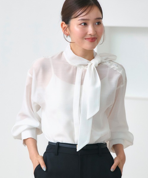 RUIRUE BOUTIQUE(ルイルエブティック)の「洗える | アシンメトリー ボウタイ シアー ブラウス | 長袖 シアーブラウス トップス シャツ ボウタイブラウス(シャツ/ブラウス・レディース・ブルー/ブラック/ホワイト・S/M/L/LL)」の11枚目の写真
