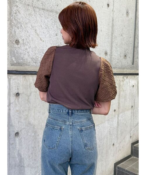 MURUA(ムルーア)の「テレコドッキングジャガードトップス(Tシャツ/カットソー・レディース・ブラック/ホワイト/ブラウン・FREE)」の15枚目の写真