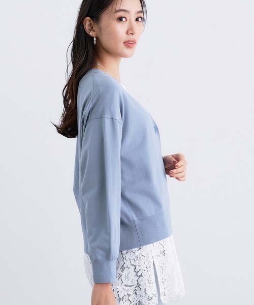 INDIVI(インディヴィ)の「Vネック ストレッチカーディガン(カーディガン/ボレロ・レディース・ナチュラル/ブラック/ライトブルー/スモーキーグリーン系・13/15 /38/05)」の14枚目の写真