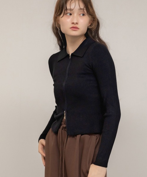 HEILIS(ヘイリス)の「ダブルジップリブニットトップス / ベージュ ブラック グレー ニット トップス 長袖 リブ 秋服 冬服 ダブルジップ ノームコア コンパクト クロップド 韓国 カーディガン(ニット/セーター・レディース・ブラック/グレー/ベージュ・FREE)」の16枚目の写真