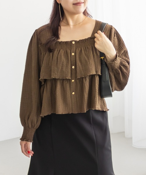 CLETTE（クレット）の「CLETTEオリジナルボタンデザイン長袖ティアードプルオーバー（Tシャツ/カットソー・レディース・ブラウン/チャコールグレー/アイボリー・LL/4L/3L）」の3枚目の写真