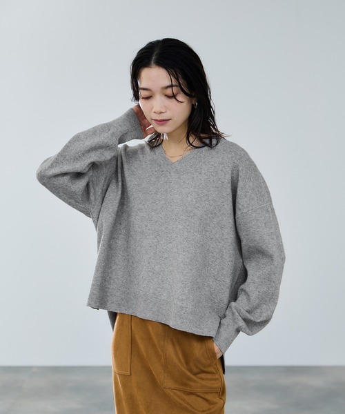 Mac-House(マックハウス)の「milli de l'air コンフィーズオーバーフォルムプルオーバー(ニット/セーター・レディース・ベージュ/ダークグレー/ブルー/ブラック・M)」の8枚目の写真