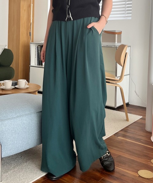 STYLEBLOCK(スタイルブロック)の「レーヨンライクワイドパンツ(その他パンツ・レディース・ダークグリーン/ブラウン/ブラック・FREE)」の2枚目の写真