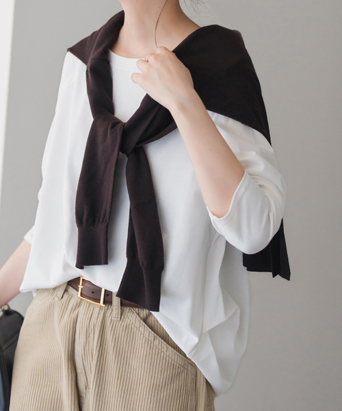 Spick & Span(スピックアンドスパン)の「《追加2》ボートネックバックタックプルオーバー(Tシャツ/カットソー・レディース・ブラウン/マルチ/ホワイト/ブラック・FREE)」の1枚目の写真