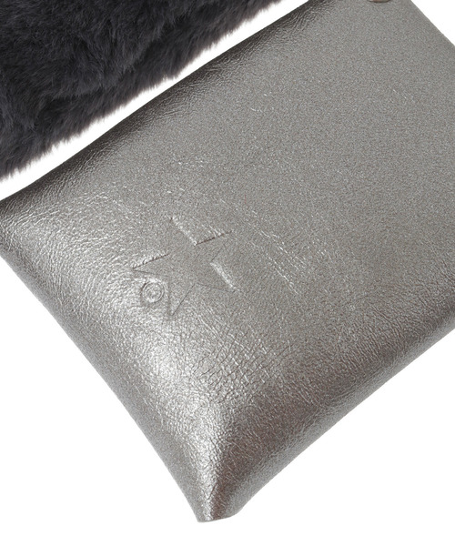 CONVERSE TOKYO(コンバーストウキョウ)の「ECO-FUR MULTI RING SHOULDER BAG(ショルダーバッグ・レディース・チャコールグレー/ベージュ・FREE)」の10枚目の写真