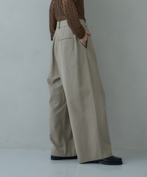 GALLEST(ギャレスト)の「タックワイドパンツ(その他パンツ・レディース・ブラック/ベージュ/オフホワイト・40/38/36)」の10枚目の写真