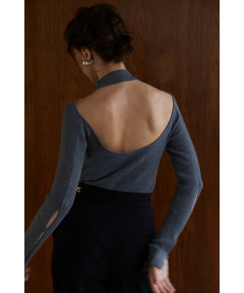 Estella.K(エステラケー)の「Valentina Knit Top ハイネックオフショルカットアウトニットTOP(ニット/セーター・レディース・ブラック/グレー/アッシュブラウン・FREE)」の11枚目の写真