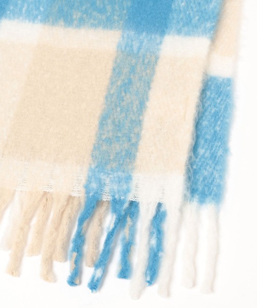 BAYFLOW（ベイフロー）の「チェック太フリンジマフラー（マフラー・レディース・ライトブルー/オレンジ/イエロー/グレー・FREE）」の16枚目の写真