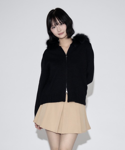 tinkerend(ティンカーエンド)の「Fur Hoodie Knit Parka / ファーフーディーニットパーカー(ニット/セーター・レディース・ブラック/グレー・FREE)」の5枚目の写真