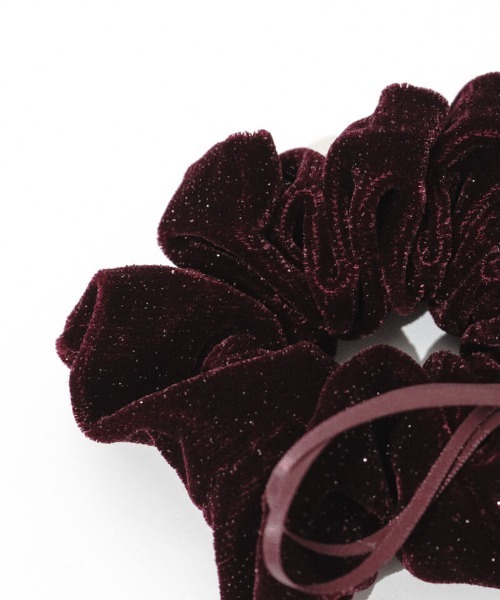 flower（フラワー）の「トゥインクルベロアシュシュ（シュシュ・レディース・ブラック/レッド・FREE）」の11枚目の写真