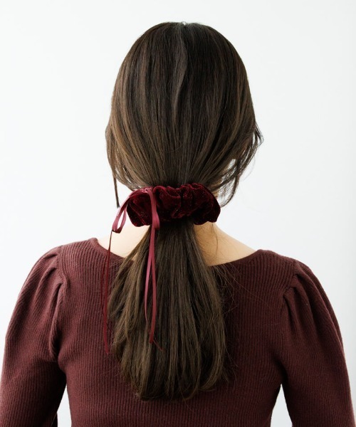 flower（フラワー）の「トゥインクルベロアシュシュ（シュシュ・レディース・ブラック/レッド・FREE）」の15枚目の写真