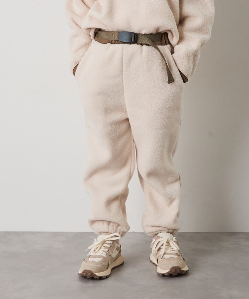 riziere（リジェール）の「バイカラーフリースパンツ（その他パンツ・キッズ・アイボリー/ネイビー・150/140/130/120/110/100/90）」の2枚目の写真