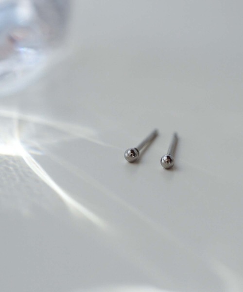 CERCA(チェルカ)の「saran jewelry/極小 シンプル ボールピアス/アレルギー対応(ピアス(両耳用)・レディース・ゴールド/シルバー・FREE)」の6枚目の写真