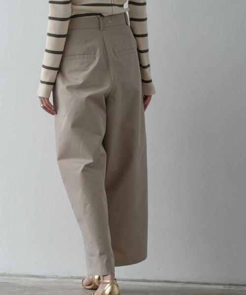 GALLEST（ギャレスト）の「チノシャンプレータックパンツ（その他パンツ・レディース・チャコールグレー/ベージュ・36/38/40）」の8枚目の写真