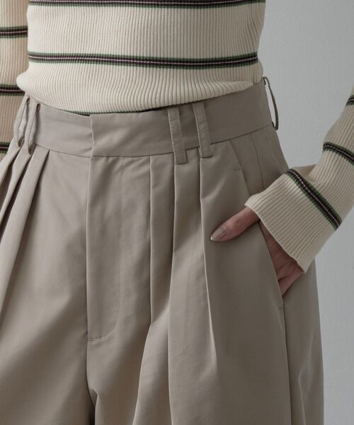 GALLEST（ギャレスト）の「チノシャンプレータックパンツ（その他パンツ・レディース・チャコールグレー/ベージュ・36/38/40）」の9枚目の写真