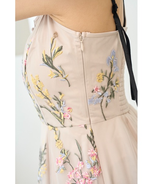 エンブロイダリーチュールドレス（ワンピース）｜SNIDEL（スナイデル