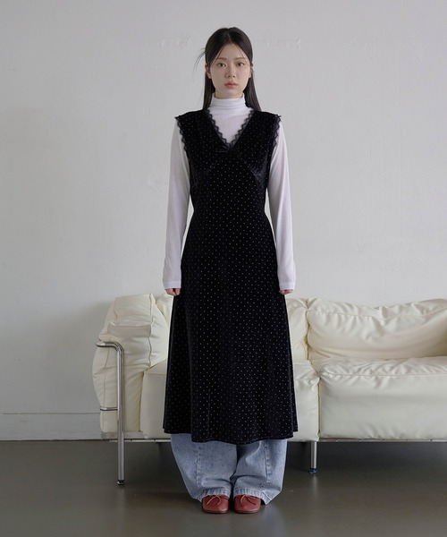 UNE MANSION（ユヌマンション）の「【選べる3種類のベルベットパターン生地】リボン×レーストリミングデザインベルベットロングワンピース（ワンピース・レディース・ブラック系その他/ブラック/ブラック系その他2・FREE）」の6枚目の写真