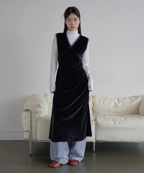 UNE MANSION（ユヌマンション）の「【選べる3種類のベルベットパターン生地】リボン×レーストリミングデザインベルベットロングワンピース（ワンピース・レディース・ブラック系その他/ブラック/ブラック系その他2・FREE）」の13枚目の写真