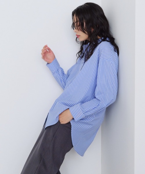 Shelly island(シェリーアイランド)の「オーバーサイズストライプシャツ(シャツ/ブラウス・レディース・ブルー/ピンク/イエロー・FREE)」の4枚目の写真