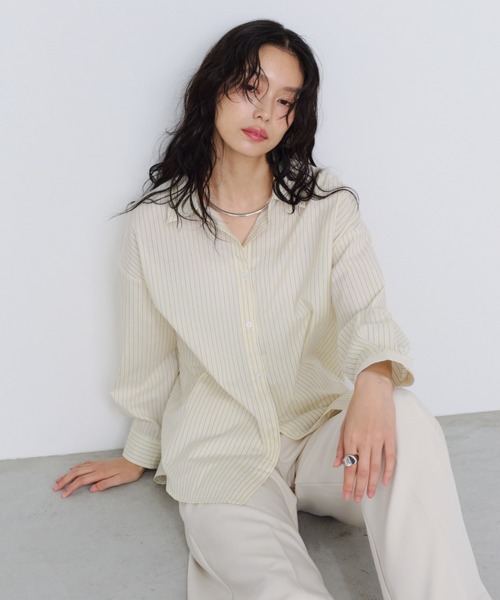 Shelly island(シェリーアイランド)の「オーバーサイズストライプシャツ(シャツ/ブラウス・レディース・ブルー/ピンク/イエロー・FREE)」の12枚目の写真