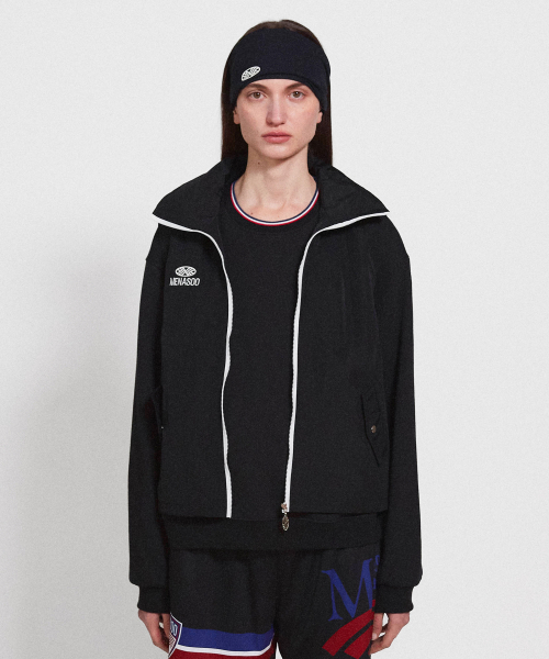 MENASOO(ミナス)の「Highneck Hood Vest_Black(ベスト・レディース・ブラック・F)」の2枚目の写真