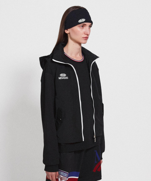 MENASOO(ミナス)の「Highneck Hood Vest_Black(ベスト・レディース・ブラック・F)」の3枚目の写真