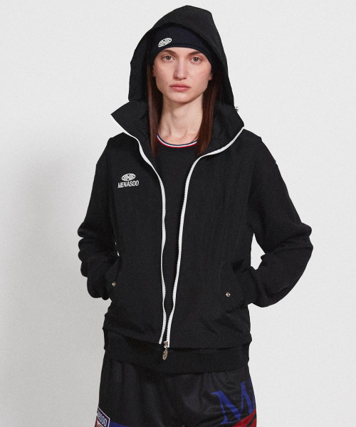 MENASOO(ミナス)の「Highneck Hood Vest_Black(ベスト・レディース・ブラック・F)」の6枚目の写真