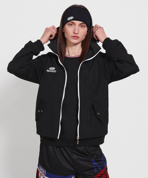 MENASOO(ミナス)の「Highneck Hood Vest_Black(ベスト・レディース・ブラック・F)」の8枚目の写真