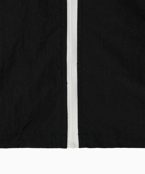 MENASOO(ミナス)の「Highneck Hood Vest_Black(ベスト・レディース・ブラック・F)」の15枚目の写真
