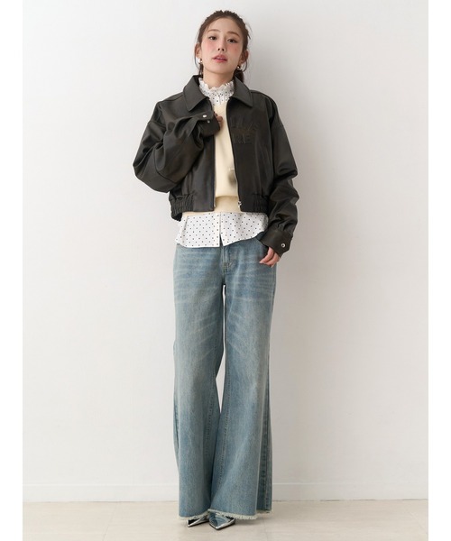 CALNAMUR（カルナムール）の「オーガンコサージュVネックニット（ニット/セーター・レディース・グレー/ホワイト/ネイビー/ライトイエロー・FREE）」の18枚目の写真