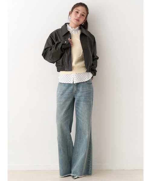 CALNAMUR（カルナムール）の「オーガンコサージュVネックニット（ニット/セーター・レディース・グレー/ホワイト/ネイビー/ライトイエロー・FREE）」の15枚目の写真