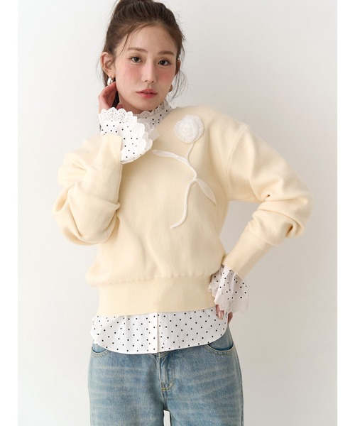 CALNAMUR（カルナムール）の「オーガンコサージュVネックニット（ニット/セーター・レディース・グレー/ホワイト/ネイビー/ライトイエロー・FREE）」の20枚目の写真