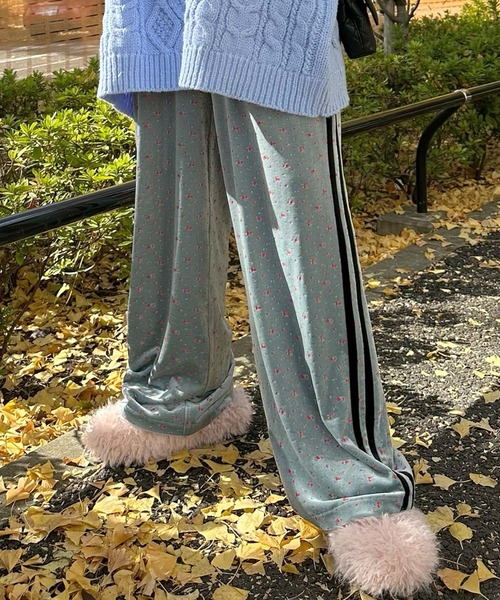 Alley Tokyo（アリートーキョー）の「花柄ベロアライン入りイージーパンツ（その他パンツ・レディース・サックスブルー/ベージュ・FREE）」の21枚目の写真