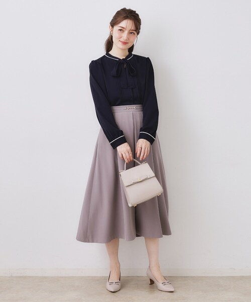 couture brooch（クチュールブローチ）の「【ハレの日・通勤】配色タックタイブラウス（シャツ/ブラウス・レディース・ベージュ系その他2/アイボリー系4/ネイビー系4・36/38/40/42）」の9枚目の写真