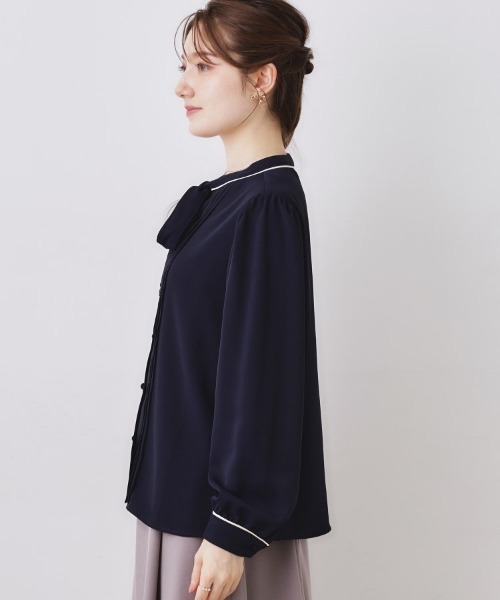 couture brooch（クチュールブローチ）の「【ハレの日・通勤】配色タックタイブラウス（シャツ/ブラウス・レディース・ベージュ系その他2/アイボリー系4/ネイビー系4・36/38/40/42）」の5枚目の写真