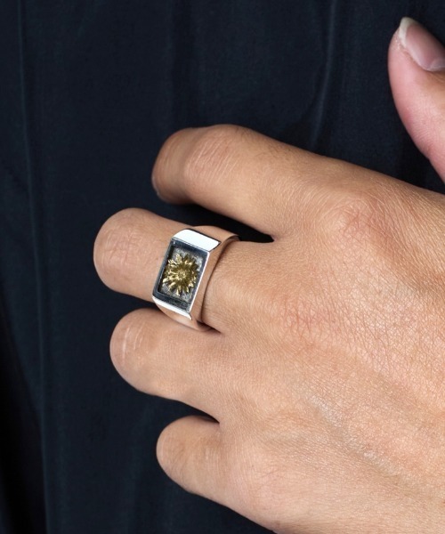 XOLO JEWELRY/ショロジュエリー] GRAY＆GOLD フラワーシグネットリング