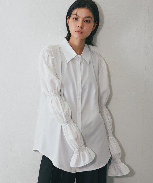 SMILE ORCHID(スマイルオーキッド)の「【2点セット】アシンメトリーニット×シャーリングブラウス(シャツ/ブラウス・レディース・ホワイト/ブラック・M)」の8枚目の写真