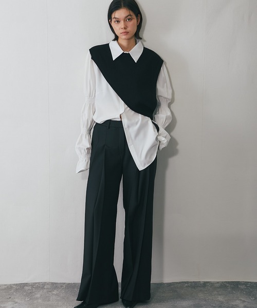 SMILE ORCHID(スマイルオーキッド)の「【2点セット】アシンメトリーニット×シャーリングブラウス(シャツ/ブラウス・レディース・ホワイト/ブラック・M)」の10枚目の写真