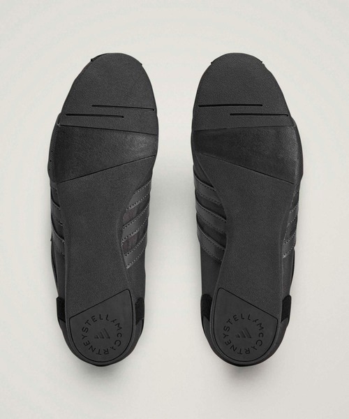 adidas by Stella McCartney（アディダスバイステラマッカートニー）の「adidas by Stella McCartney スポーツウェア 76 / adidas by Stella McCartney Sportswear 76【adidas by Stella McCartney】 / アディダス adidas（スニーカー・レディース・ブラック・27.5cm/27.0cm/26.5cm/26.0cm/25.5cm/25.0cm/24.5cm/24.0cm/23.5cm/23.0cm/22.5cm/22.0cm）」の3枚目の写真