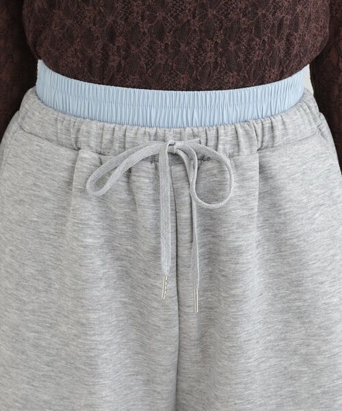 SHOO・LA・RUE（シューラルー）の「【セットアップ可/S-LL/なめらかタッチ】ダブルウエスト レイヤードパンツ（その他パンツ・レディース・ブラック/グレー・01/02/03/04）」の14枚目の写真