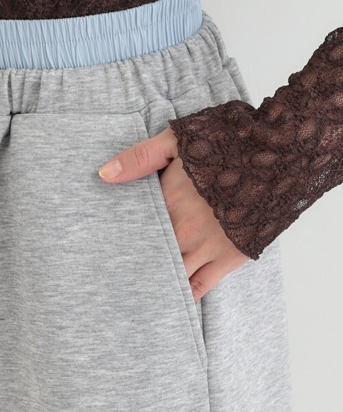 SHOO・LA・RUE（シューラルー）の「【セットアップ可/S-LL/なめらかタッチ】ダブルウエスト レイヤードパンツ（その他パンツ・レディース・ブラック/グレー・01/02/03/04）」の15枚目の写真