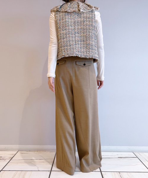 IENA LA BOUCLE(イエナラブークル)の「IENA LA BOUCLE LINTONツィードフリルベスト(その他アウター・レディース・ベージュ系その他・FREE)」の3枚目の写真